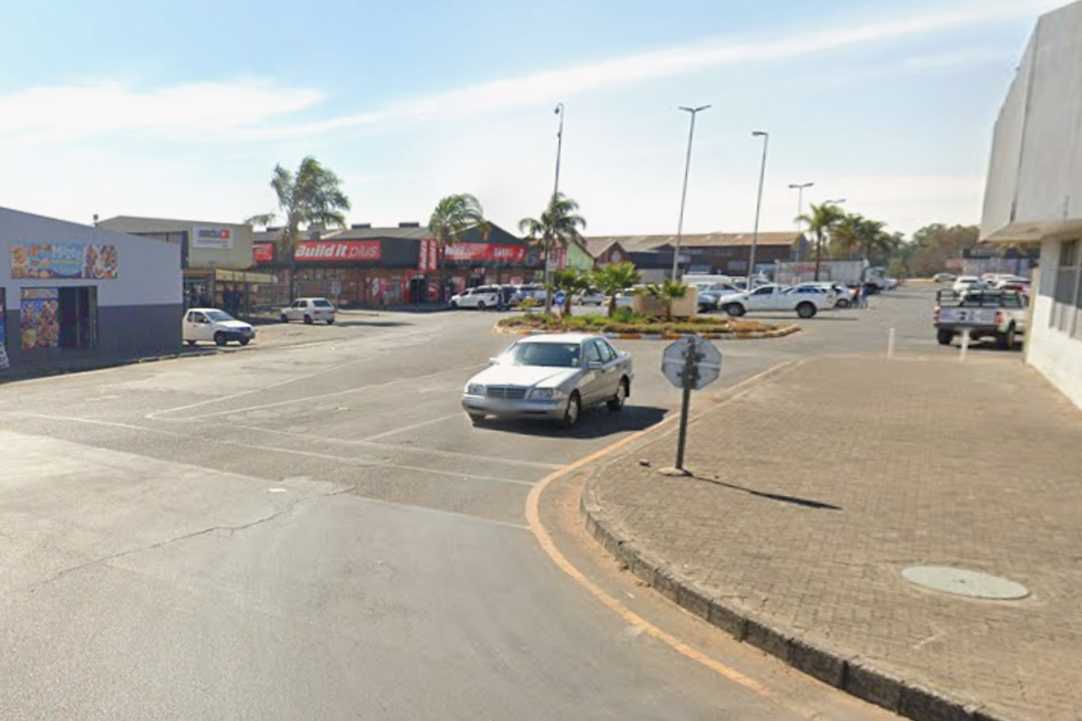 Prime CBD Corner Space – Perfect for Office or Takeaway Visibility! - Photo 5