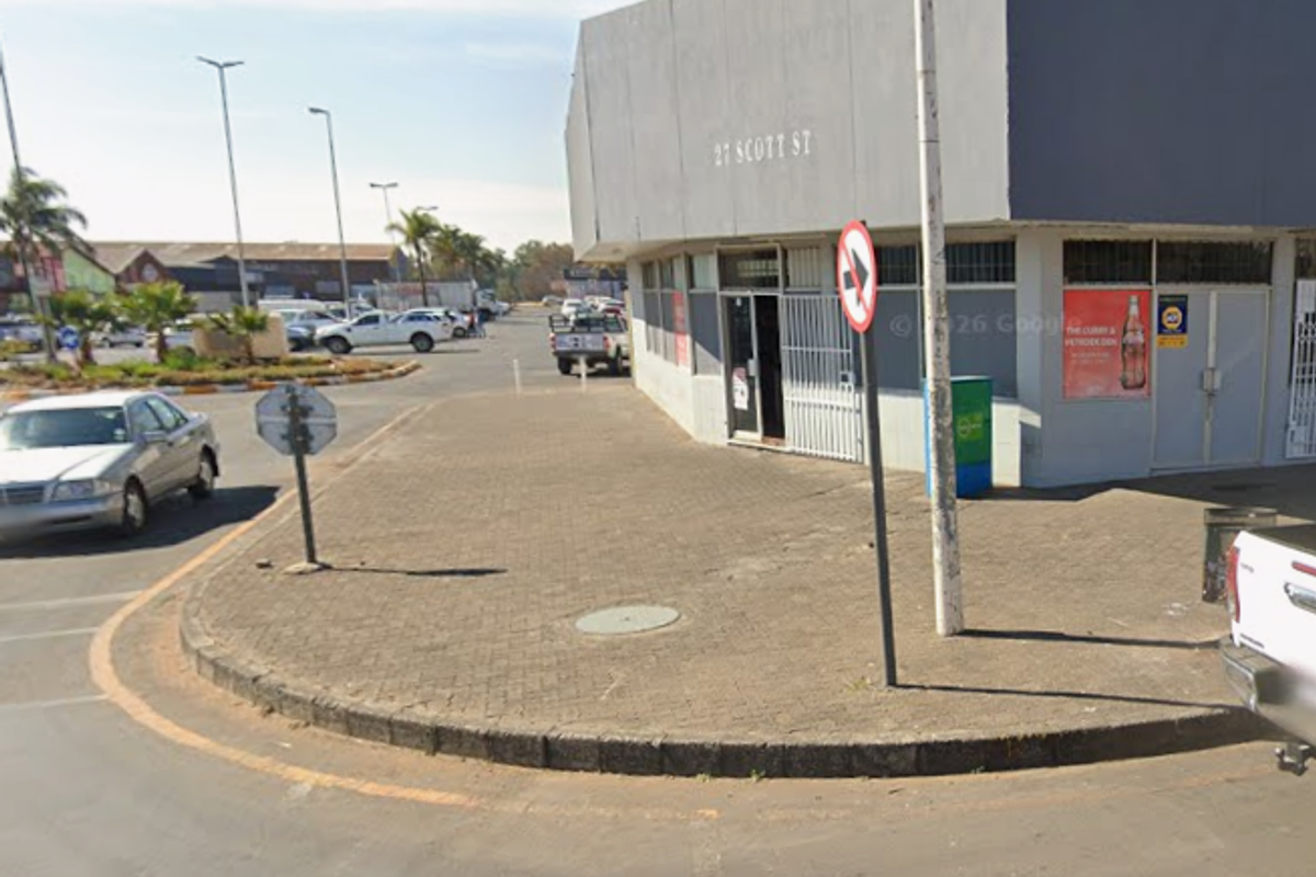 Prime CBD Corner Space – Perfect for Office or Takeaway Visibility! - Photo 2