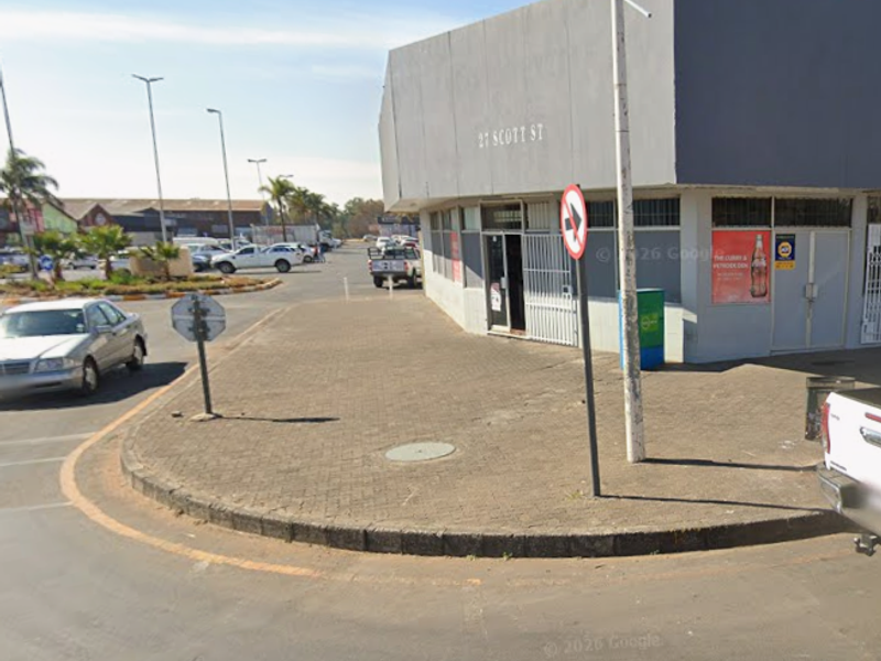 Prime CBD Corner Space – Perfect for Office or Takeaway Visibility! - Photo 2