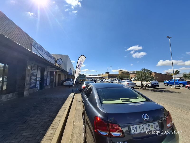 Put Your Business Where the People Are – Prime CBD Exposure! - Photo 2