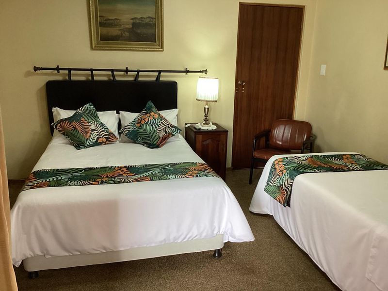 Guest House For Sale - Photo 8