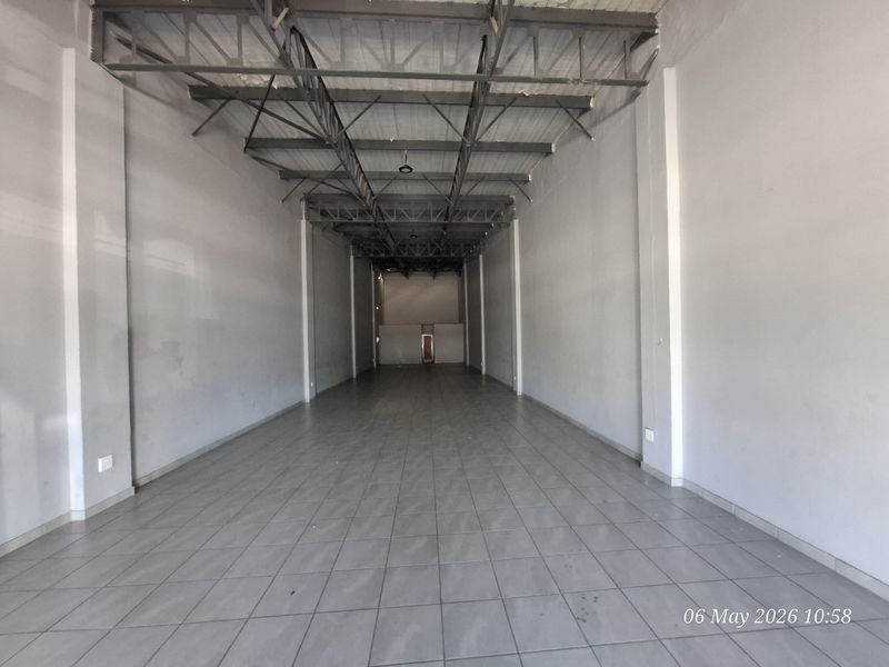 High Traffic, High Visibility – The Perfect CBD Business Spot! - Photo 7