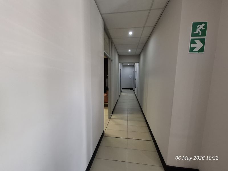 Elevate Your Practice – Professional Office Space in a Prime CBD Location! - Photo 10