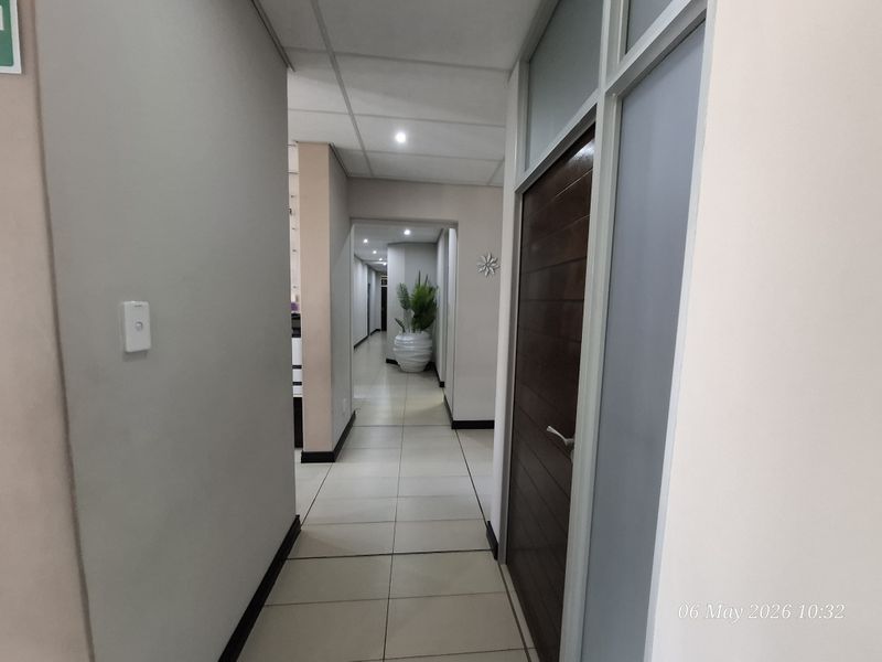 Elevate Your Practice – Professional Office Space in a Prime CBD Location! - Photo 9