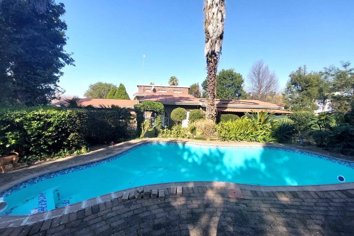 ALLIED PROUDLY PRESENT - Photo 2