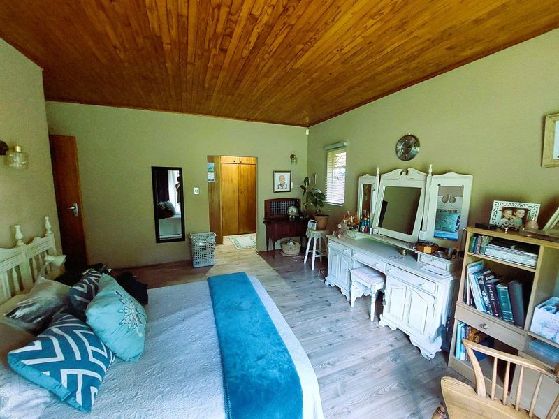 A hidden gem where tranquillity, elegance, and family living come together beautifully. - Photo 10