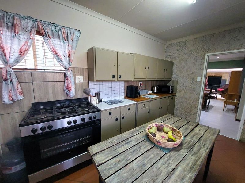 Charming 3 Bed, 1 Bath in Sunnyridge. Perfect for you. Don't miss out! - Photo 9