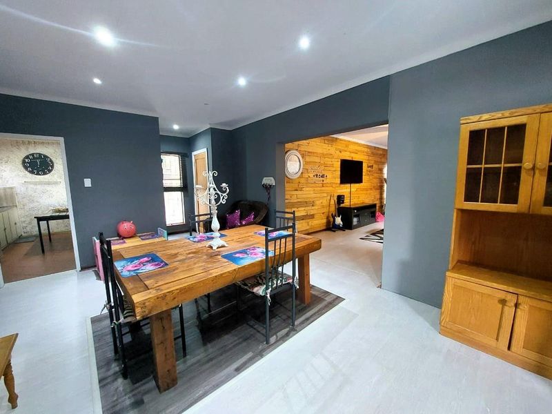 Charming 3 Bed, 1 Bath in Sunnyridge. Perfect for you. Don't miss out! - Photo 7