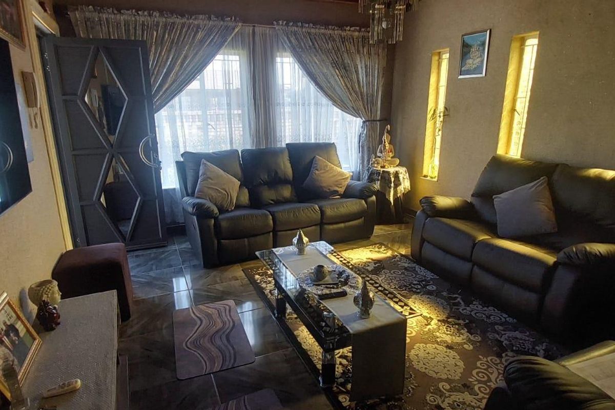 Welcome to your dream home in Lennoxton! This stunning property offers everything you could desire f - Photo 3