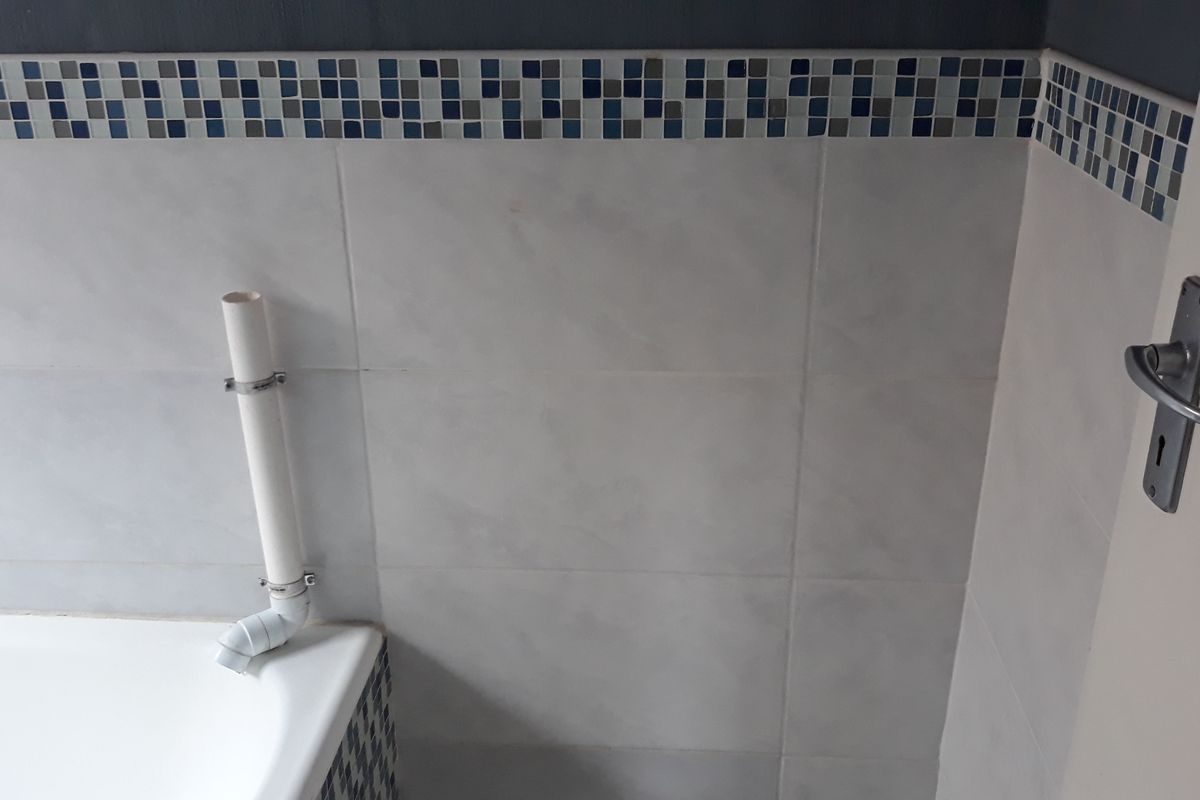 Charming ground floor flat located in the heart of Lennoxton - Photo 4