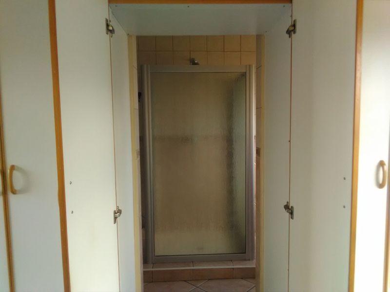 Stylish & Secure 3-Bedroom Townhouse To Rent in Aviary Hill - Photo 10