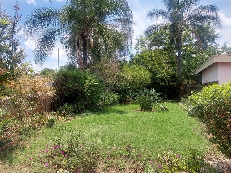 Stunning 4-Bedroom Home for Sale in the Heart of Hutten Heights! - Photo 6