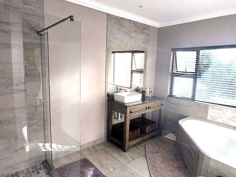 Make your dream home a reality in Aviary Hill! - Photo 10