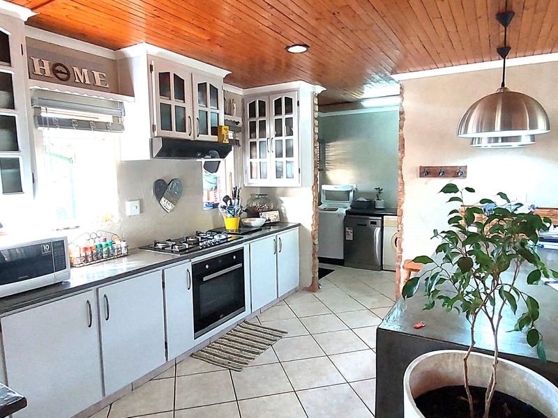 Make your dream home a reality in Aviary Hill! - Photo 5