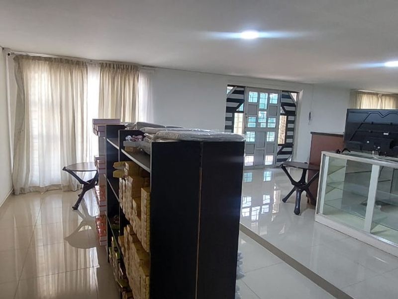 Magnificent Modern Home in Central Newcastle - Photo 5