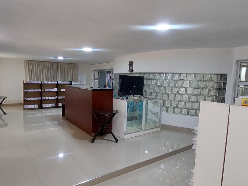 Magnificent Modern Home in Central Newcastle - Photo 4