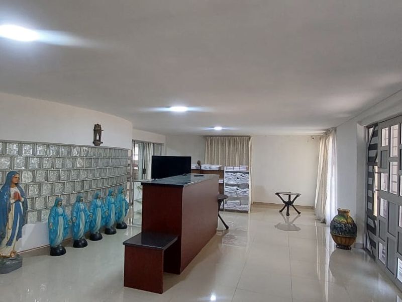 Magnificent Modern Home in Central Newcastle - Photo 7