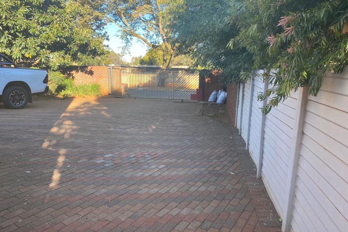 IDEAL INVESTMENT OPPORTUNITY :  an extraordinary property - Photo 4