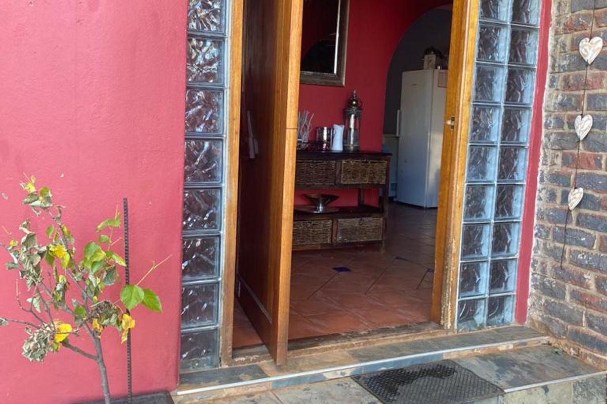 IDEAL INVESTMENT OPPORTUNITY :  an extraordinary property - Photo 5