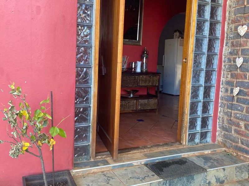 IDEAL INVESTMENT OPPORTUNITY :  an extraordinary property - Photo 5