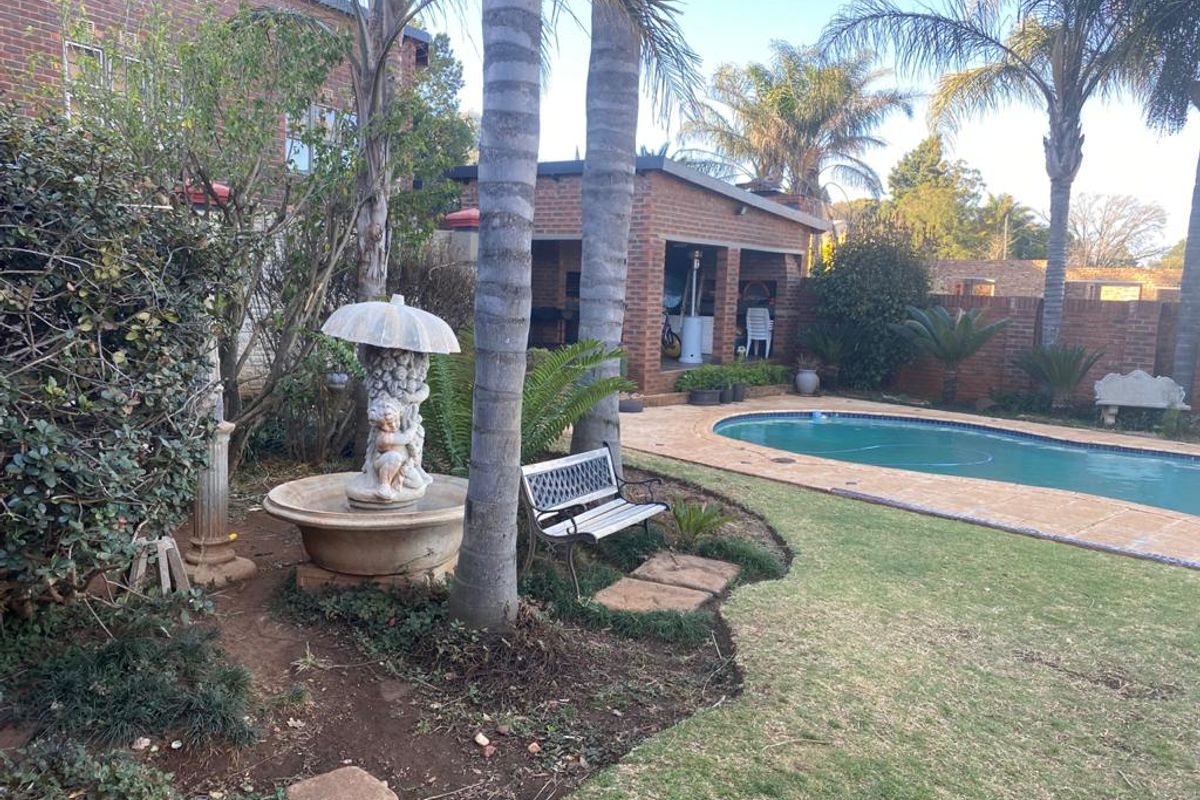 IDEAL INVESTMENT OPPORTUNITY :  an extraordinary property - Photo 3