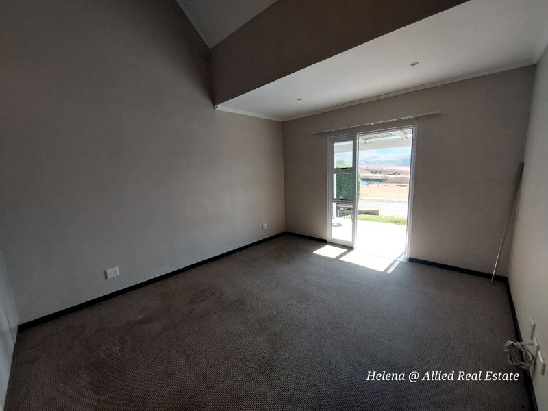 Stunning 3-Bedroom Home in Vulintaba Country Estate with Breathtaking Views - Photo 9