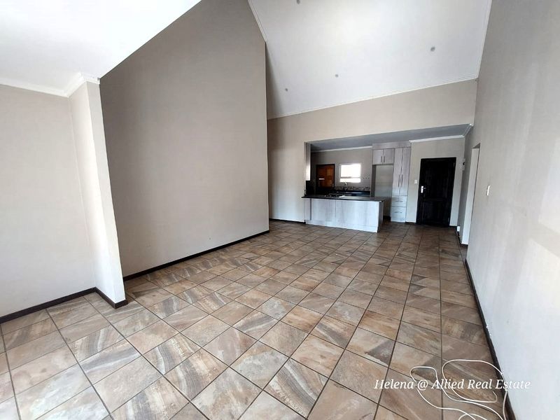 Stunning 3-Bedroom Home in Vulintaba Country Estate with Breathtaking Views - Photo 3