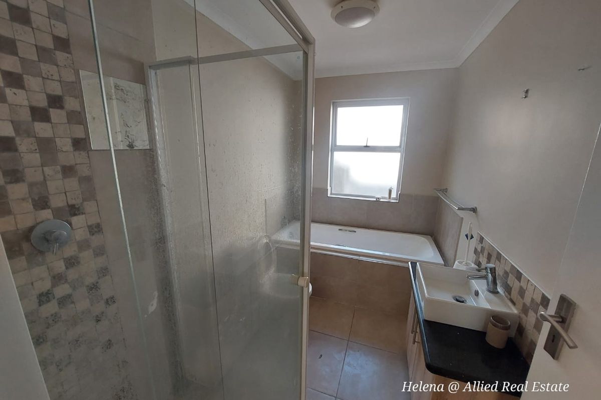 Golf Estate For Sale In Newcastle - Photo 4