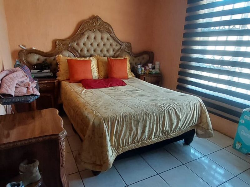 Stunning 3-bedroom house in Osizweni - Photo 8