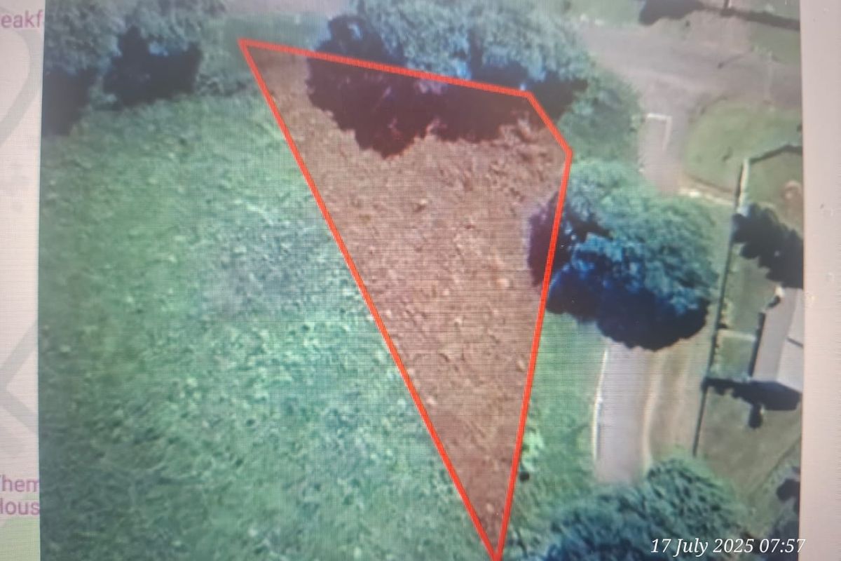 Build Your Dream in Sunny Ridge – Spacious 2028m2 Vacant Land! - Photo 3