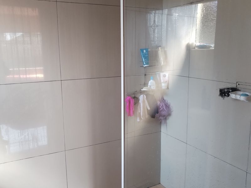 Your 3 Bedroom Dream Home Awaits in Tranquility! - Photo 10