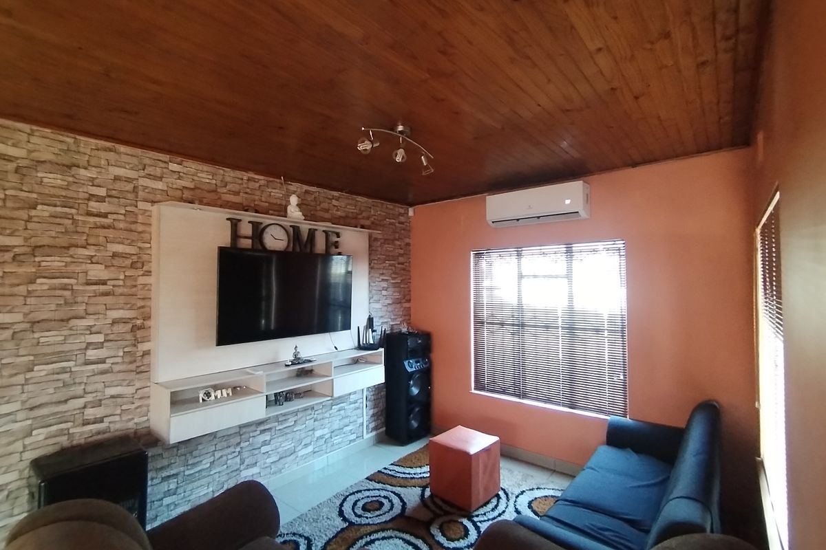 Your 3 Bedroom Dream Home Awaits in Tranquility! - Photo 5