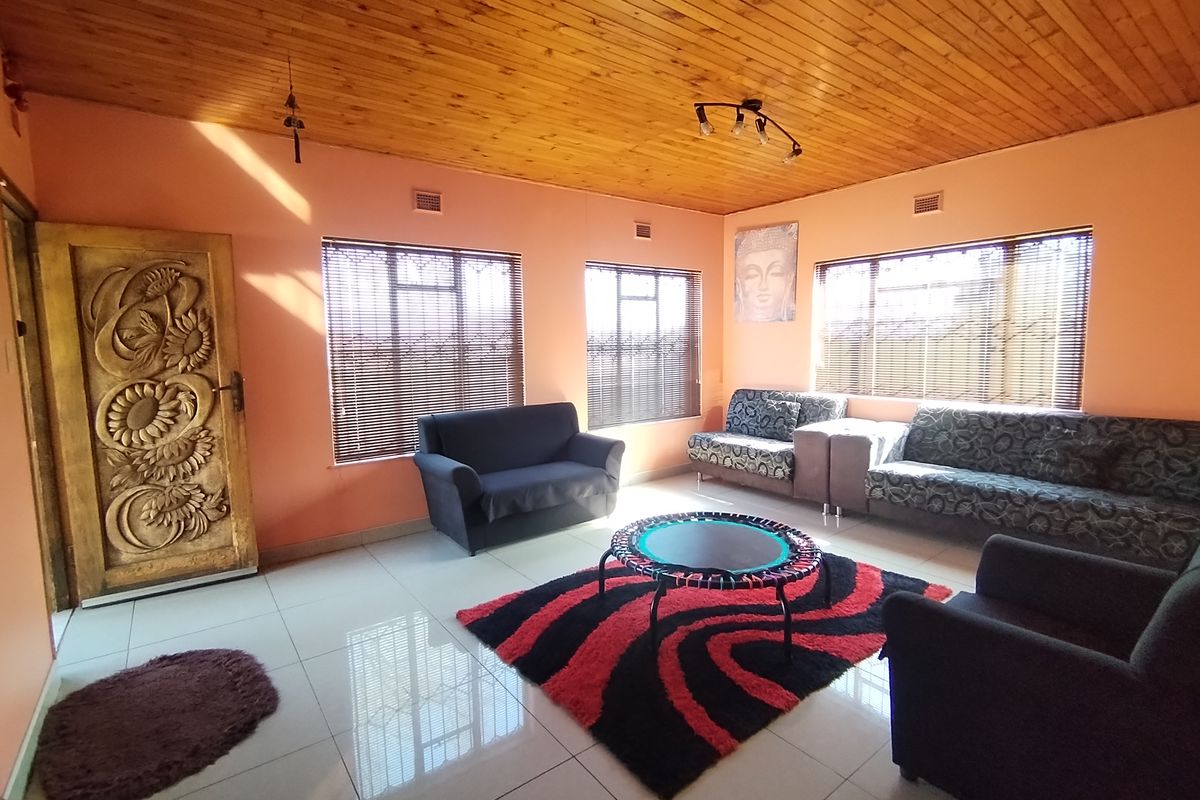 Your 3 Bedroom Dream Home Awaits in Tranquility! - Photo 2