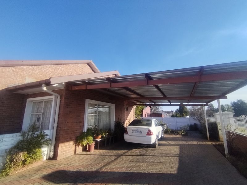 Home Sweet WOW! Cozy 3-Bedroom Gem in a Peaceful Paradise - Photo 2