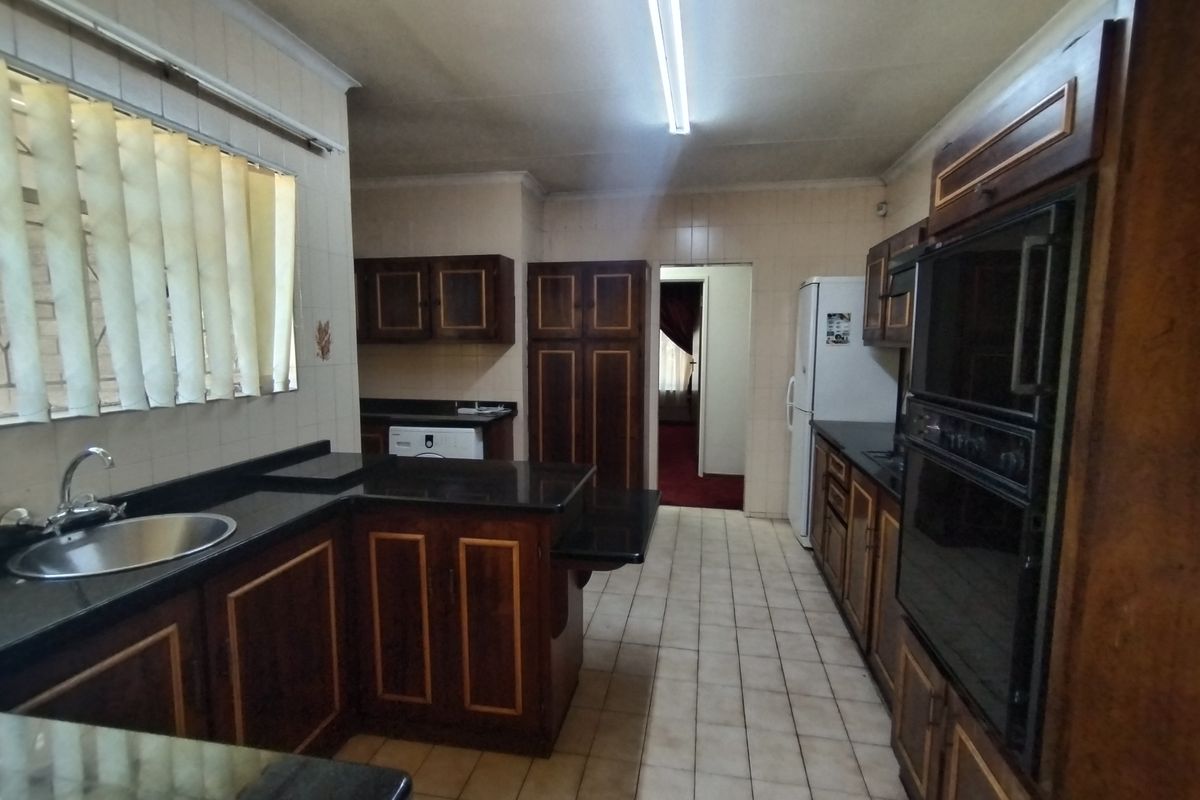 Your 3 Bedroom Dream Home Awaits in Tranquility! - Photo 5