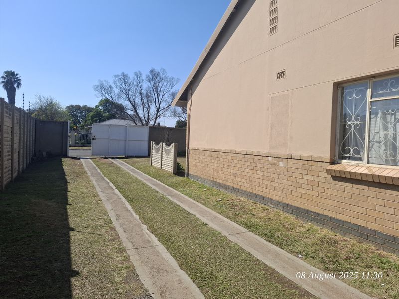 Calling all investors - Investment Opportunity in Central Newcastle - Photo 7