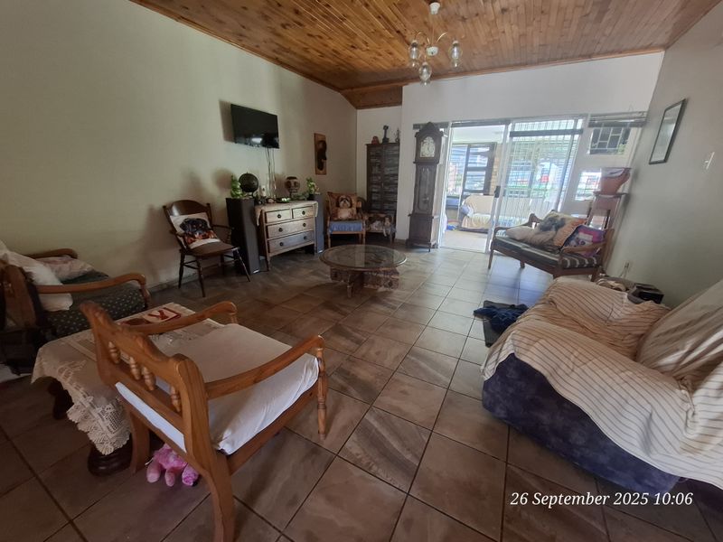 A Gem in Hutten Heights – Pet Friendly & Perfectly Positioned! - Photo 9