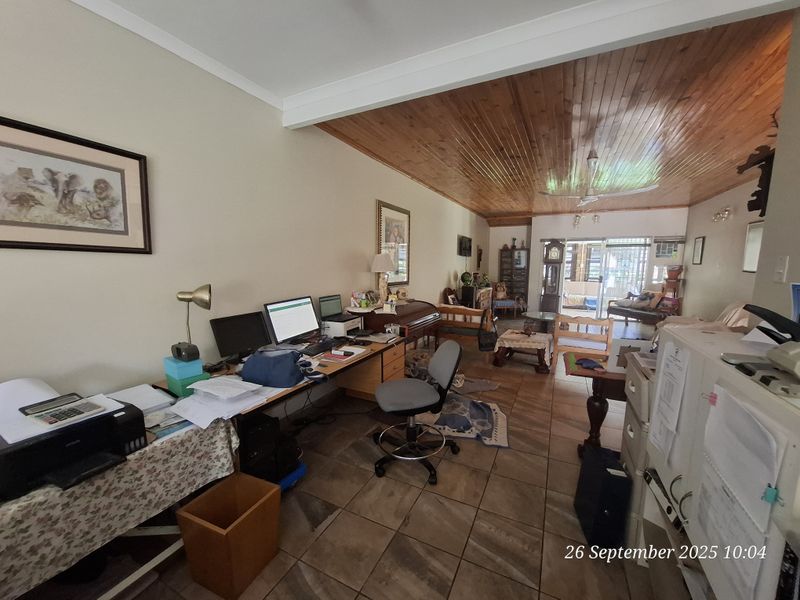 A Gem in Hutten Heights – Pet Friendly & Perfectly Positioned! - Photo 8