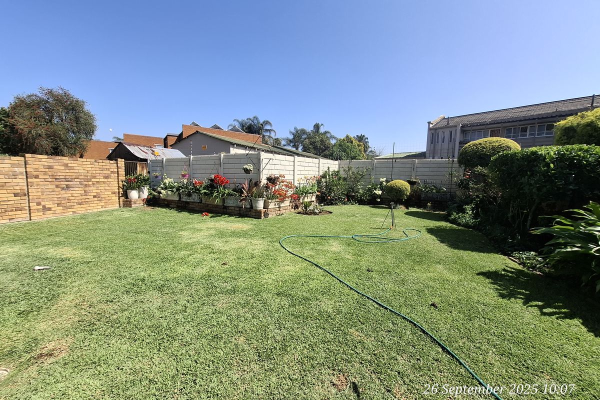 A Gem in Hutten Heights – Pet Friendly & Perfectly Positioned! - Photo 5