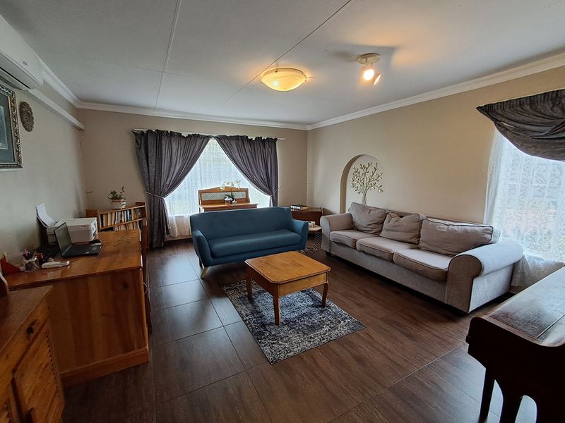 Stunning home in Aviary Hill - Photo 6