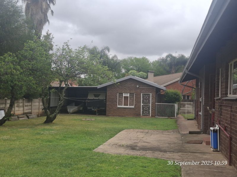 Stunning home in Aviary Hill - Photo 5