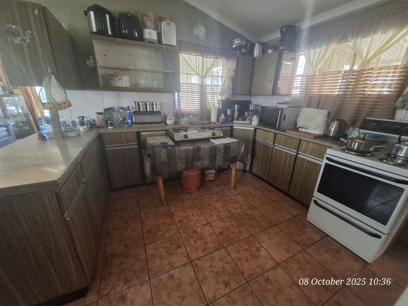 🏡 Lovely & Cozy Starter Family Home for Sale - Photo 5