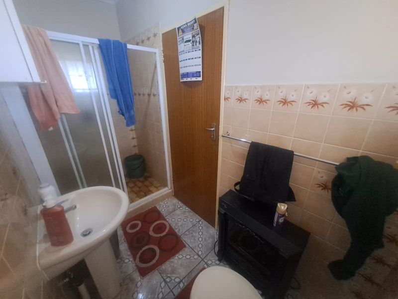 3 Bedroom Home For Sale In Lennoxton - Photo 8