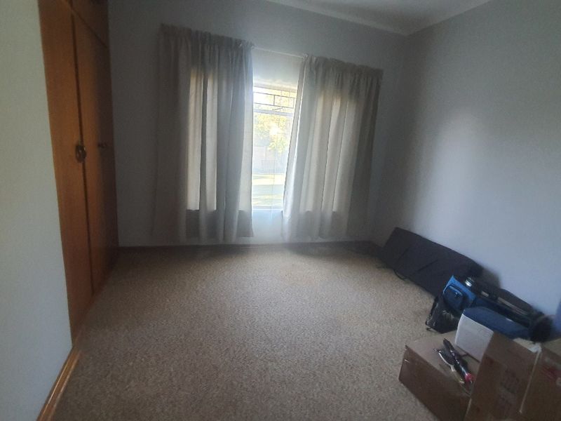 Modern Comfort Meets Character in Aviary Hill! - Photo 10