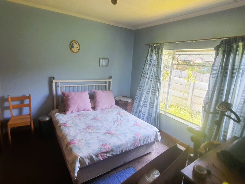 Spacious 4-Bedroom Gem in Pioneer Park – Packed with Potential! - Photo 10