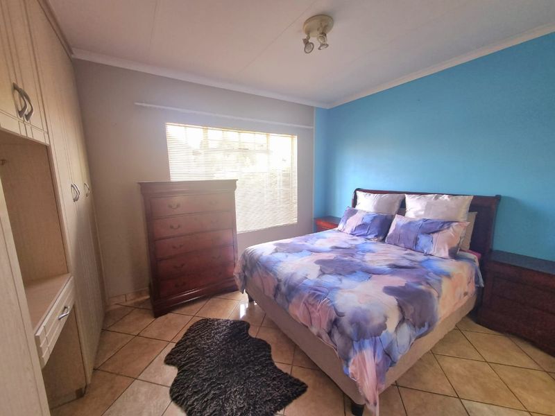 Charming 3-Bedroom Townhouse in Huttenheights - Photo 6
