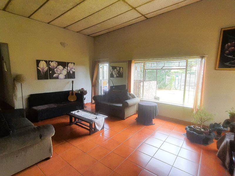 Two Homes, One Price. Endless Possibilities. - Photo 7