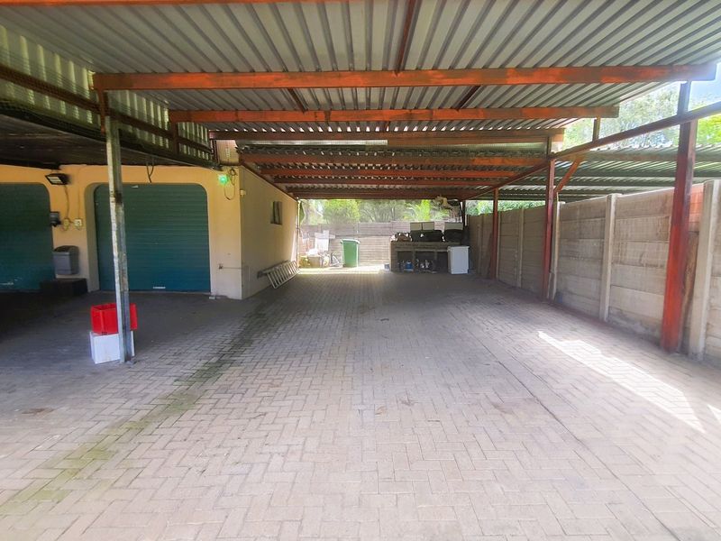 Stunning 3-Bedroom Family Home with Granny Flat & Exceptional Outdoor Living - Photo 9