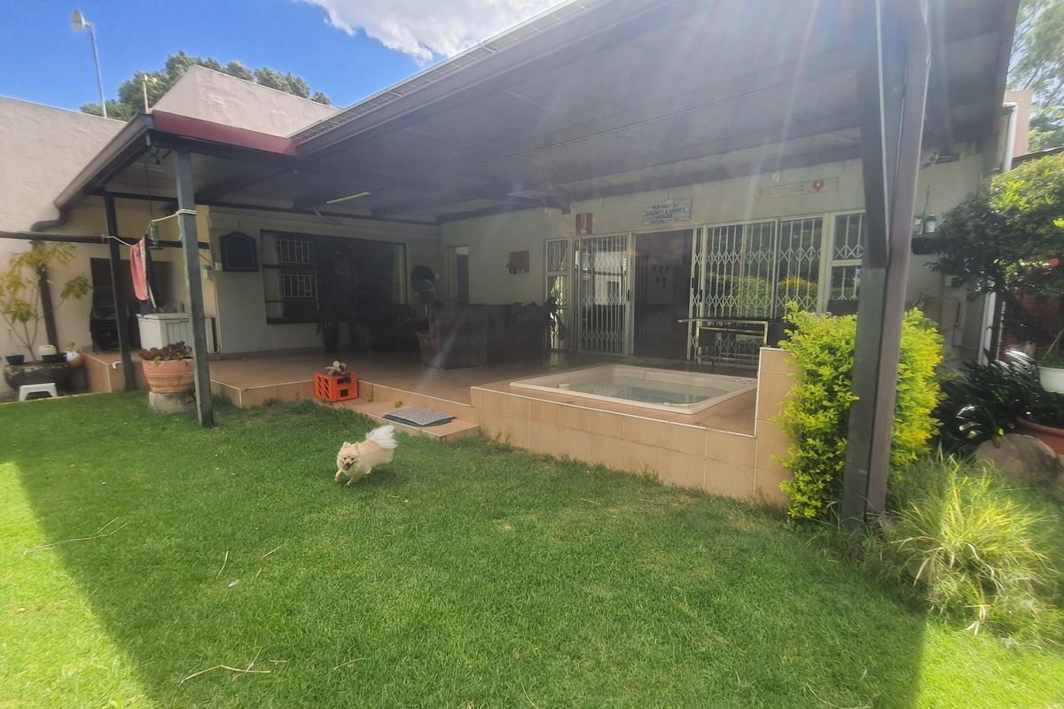 Stunning 3-Bedroom Family Home with Granny Flat & Exceptional Outdoor Living - Photo 3