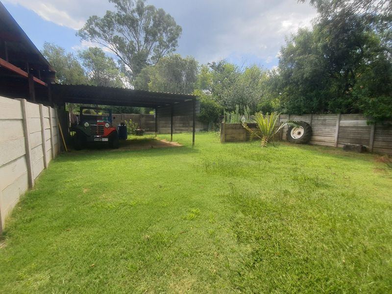 Stunning 3-Bedroom Family Home with Granny Flat & Exceptional Outdoor Living - Photo 6